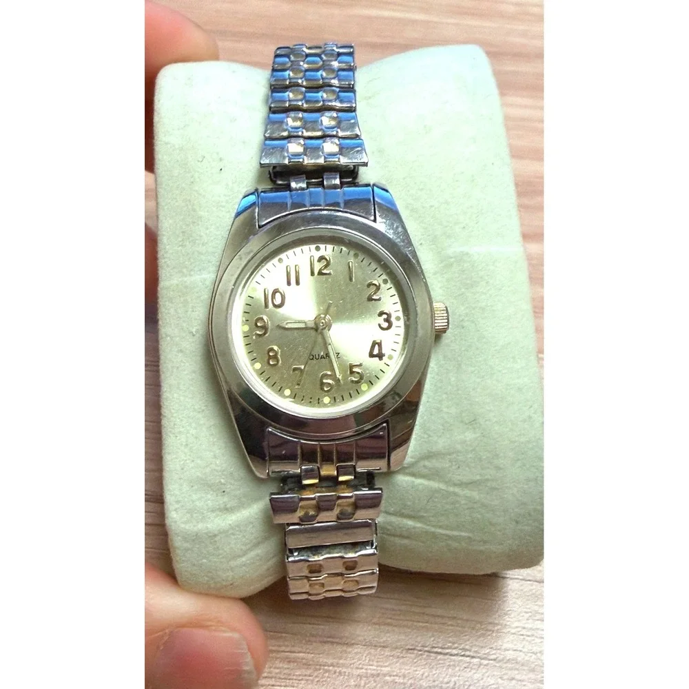 Women's Stainless Steel Quartz Watch Silver Tone Working